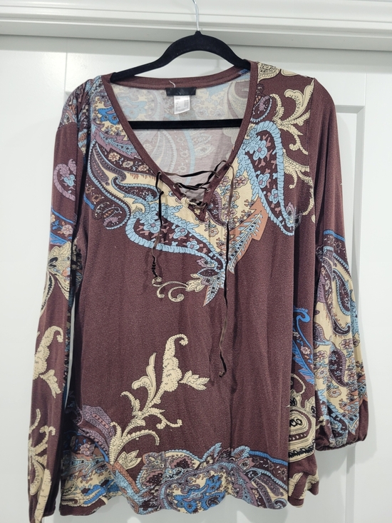 Tops - Women’s Lace-Up V-Neck Paisley Tunic Top - Brown/Blue With Cuffed Sleeves Sz